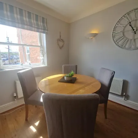 Harbourside View Apartment Whitby